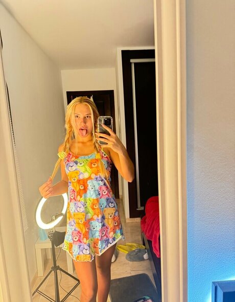 lickandysoles pornstar free pictures