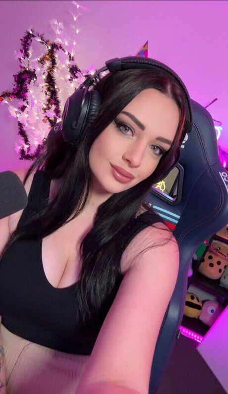 Eleanorsaur star pic