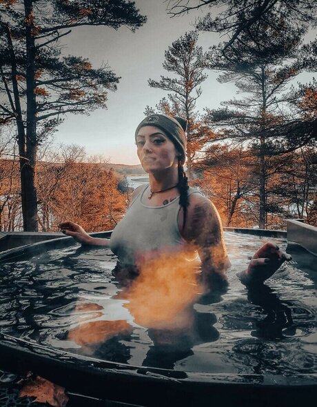 Niki Dysnomia free actress img