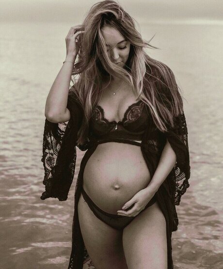 Lydia Hewitt Lee top actress img