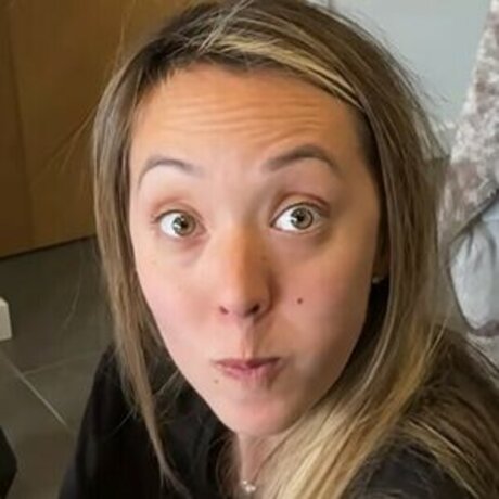 Lydia Hewitt Lee sexy model images