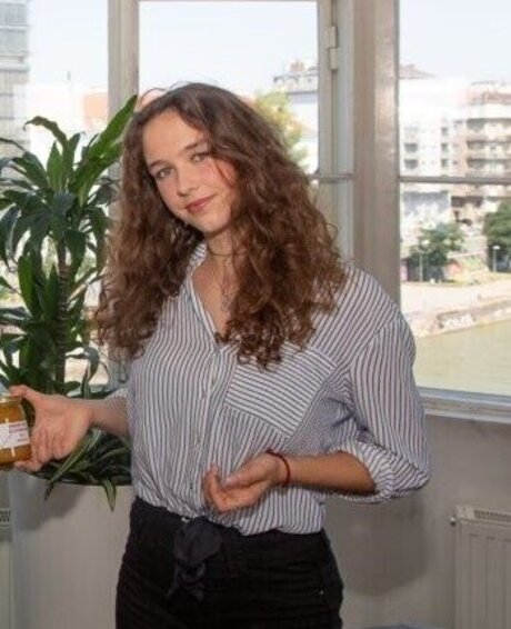 Lena Schilling porn model picture