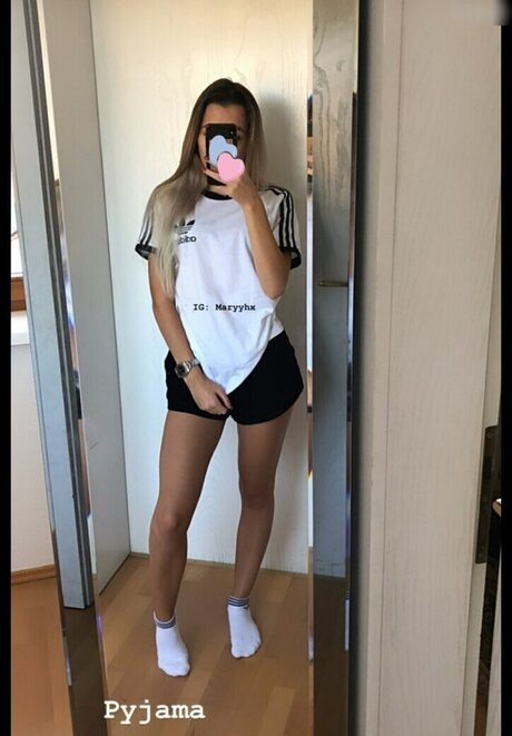 Maryyhx best model image