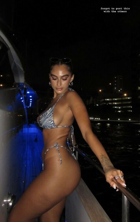 Imangharram pornographic model gallery