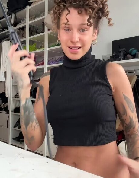 inside onlyfans beautiful gallery