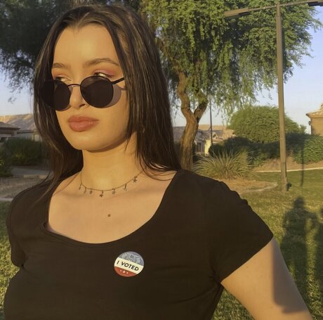 Ashley Ippolito free model picture