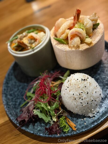 baebaezoe model beautiful pic