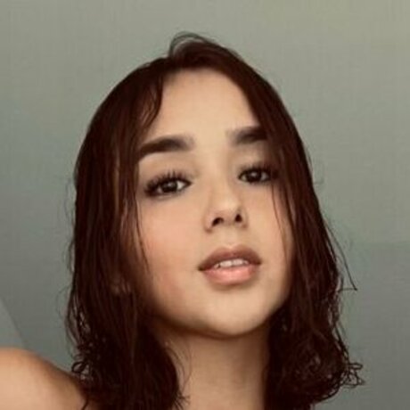 Alannaa_ model pretty pics