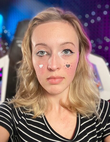 Pjonk sexy model pics