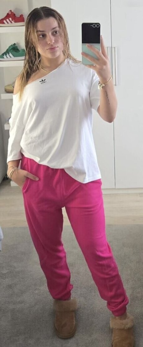 Emma Malewski star naked pictures