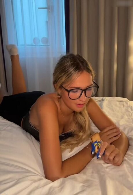 Wieke pornstar art archive