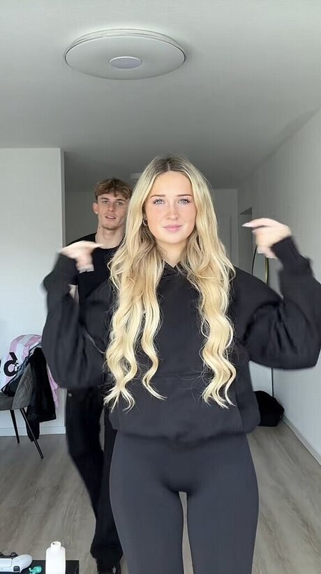 Wieke model nice images