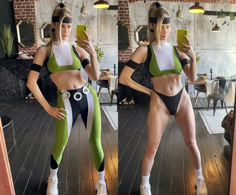 Mortal Kombat Erotic Cosplay top model picture