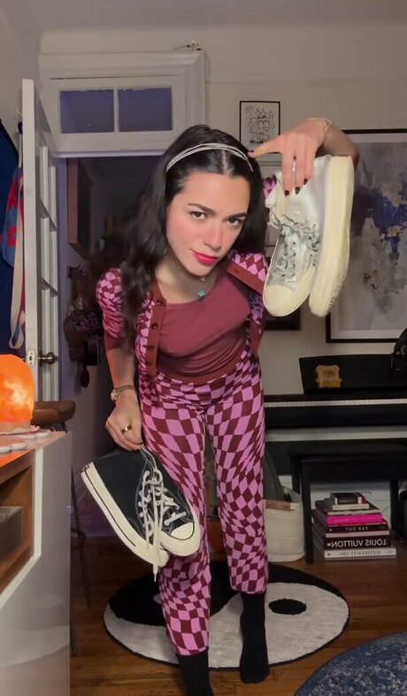 AllyAnnaMaria pornstar perfect pictures