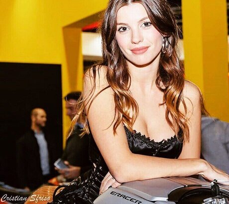 Florina Qosaj star naked image