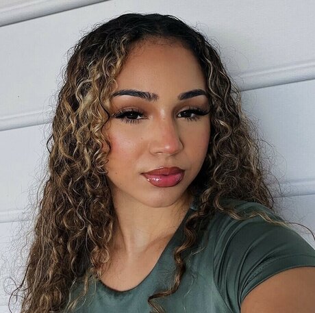 imthekeyyy model nice pictures