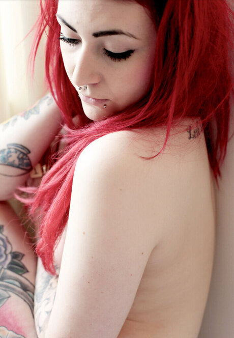 Luceyx erotic model pictures