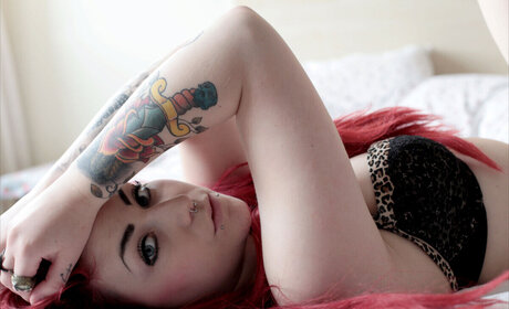 Luceyx nice actress pics