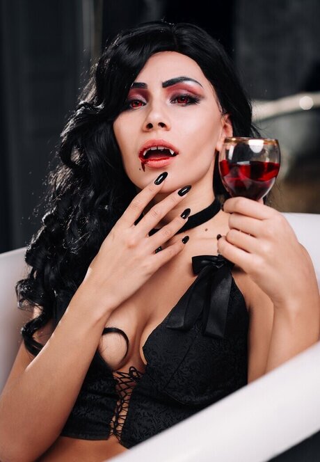 Red Saya porn model photo