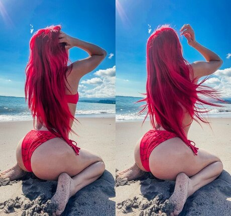 Red Saya art star pics