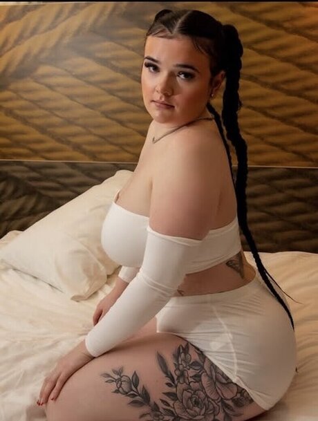 Katieexo134 nudes actress pic