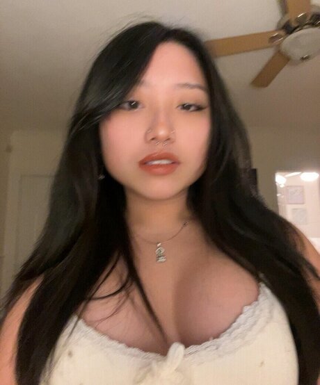 Violetngyn nude pornstar image