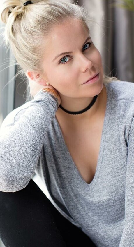 Crystal Hunt nice actress pic