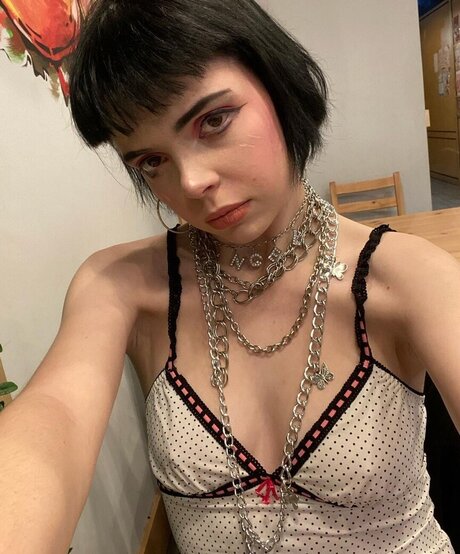 officialdrearydrab exclusive pornstar image