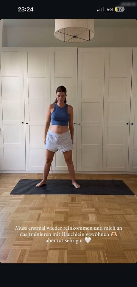 Julia Schulze beautiful actress photo