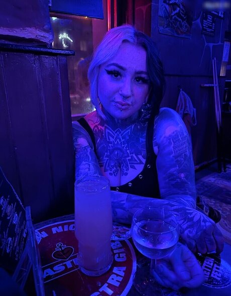 Verena Venus porn model photos