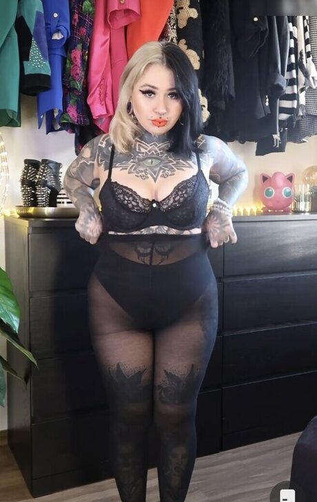 slut wife onlyfans erotic image