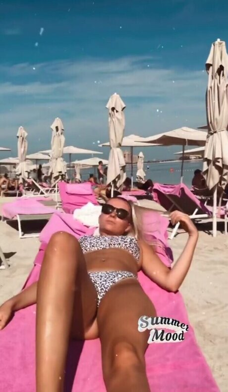 CorinaBRX star best picture