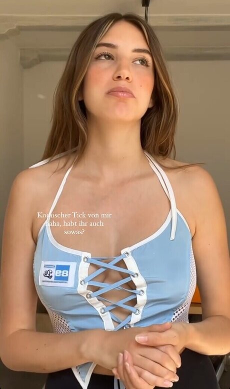 Yonca erotic model picture