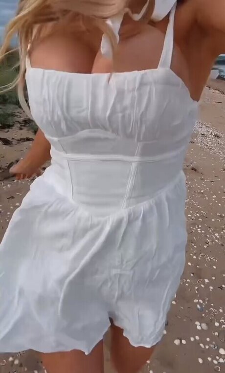 imreallykatie nude model images