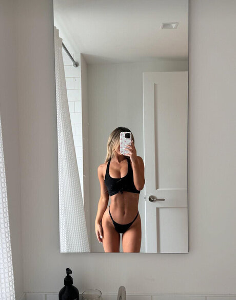 Emily Elizab3th beautiful pornstar images