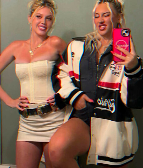 Blakely Ricketts model top photo