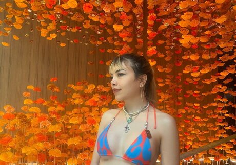 eggtardy model nude picture