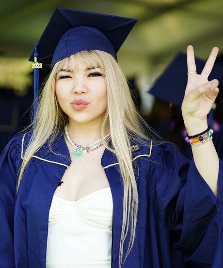 eggtardy sexy model image