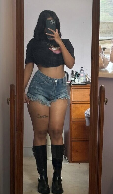 senoritasara hd star pic