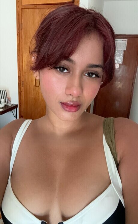 senoritasara star sexy image