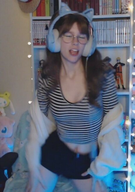 Skymi chan top model images