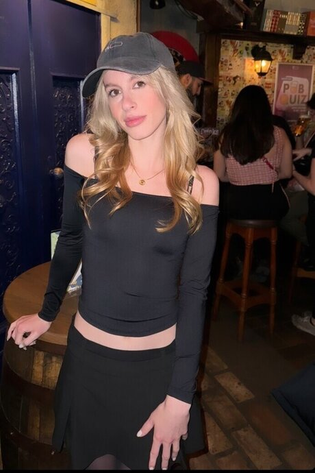 quitelola xxx star archive