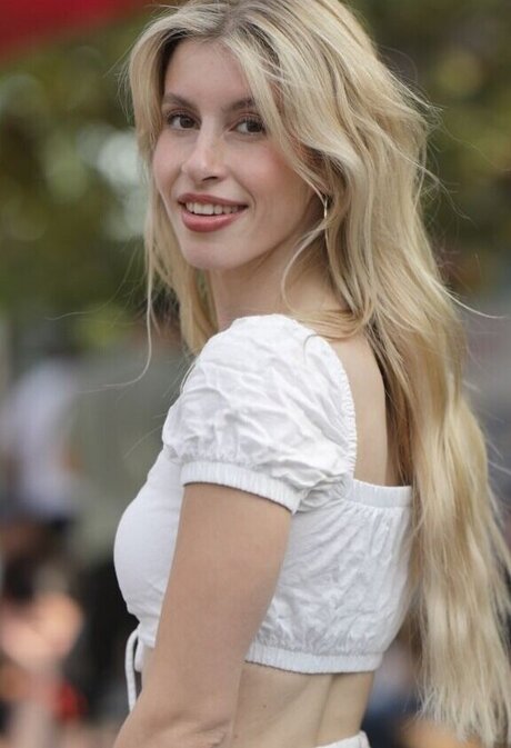 quitelola nude star gallery