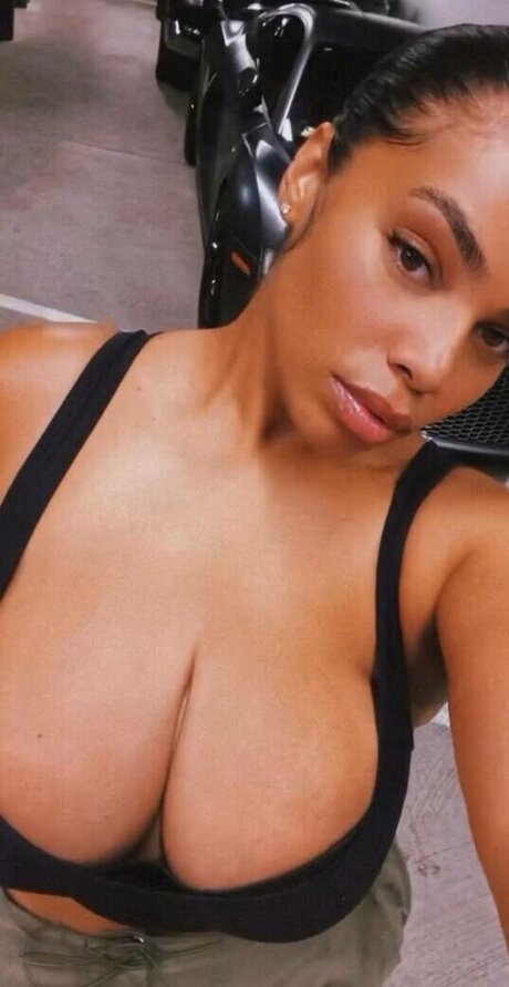 Nu ski naked model photos