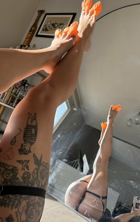 lov3ly laur3n actress photos