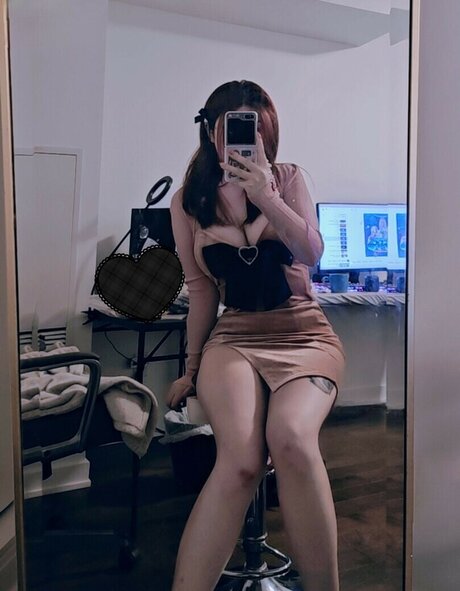 Drowsypotion Uwasaoink model hd image