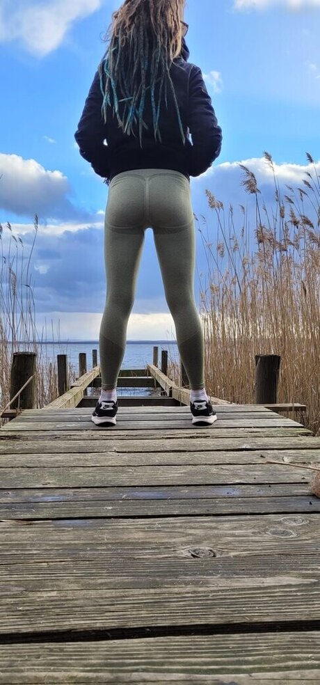 Mena Dreadfull pornstar exclusive picture