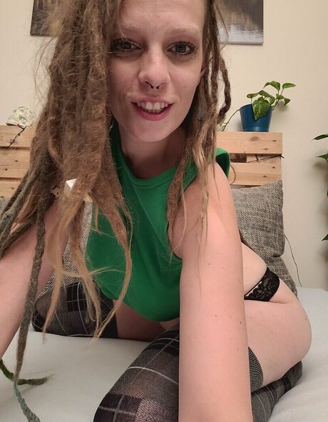 Mena Dreadfull model porn images