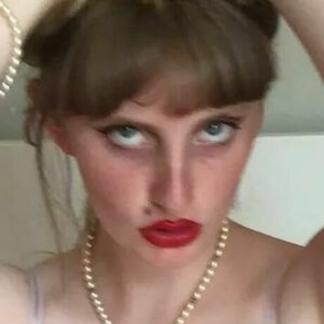 Ellie Zalar pornstar exclusive pics