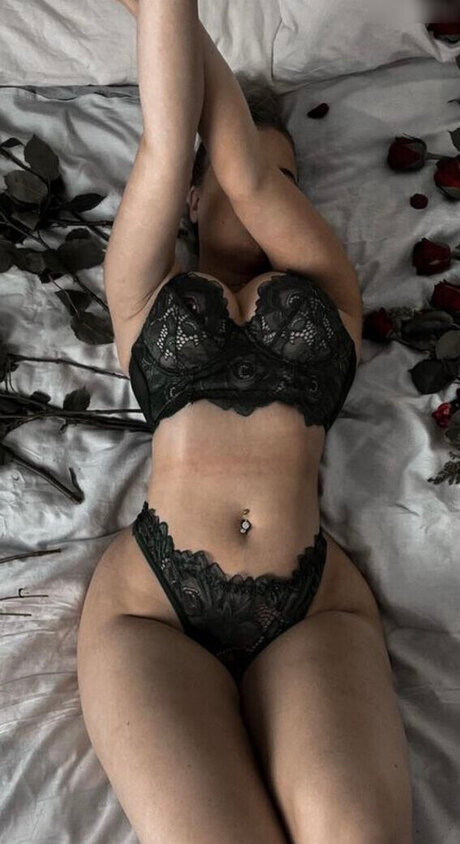 Milena Sing sexy pornstar image